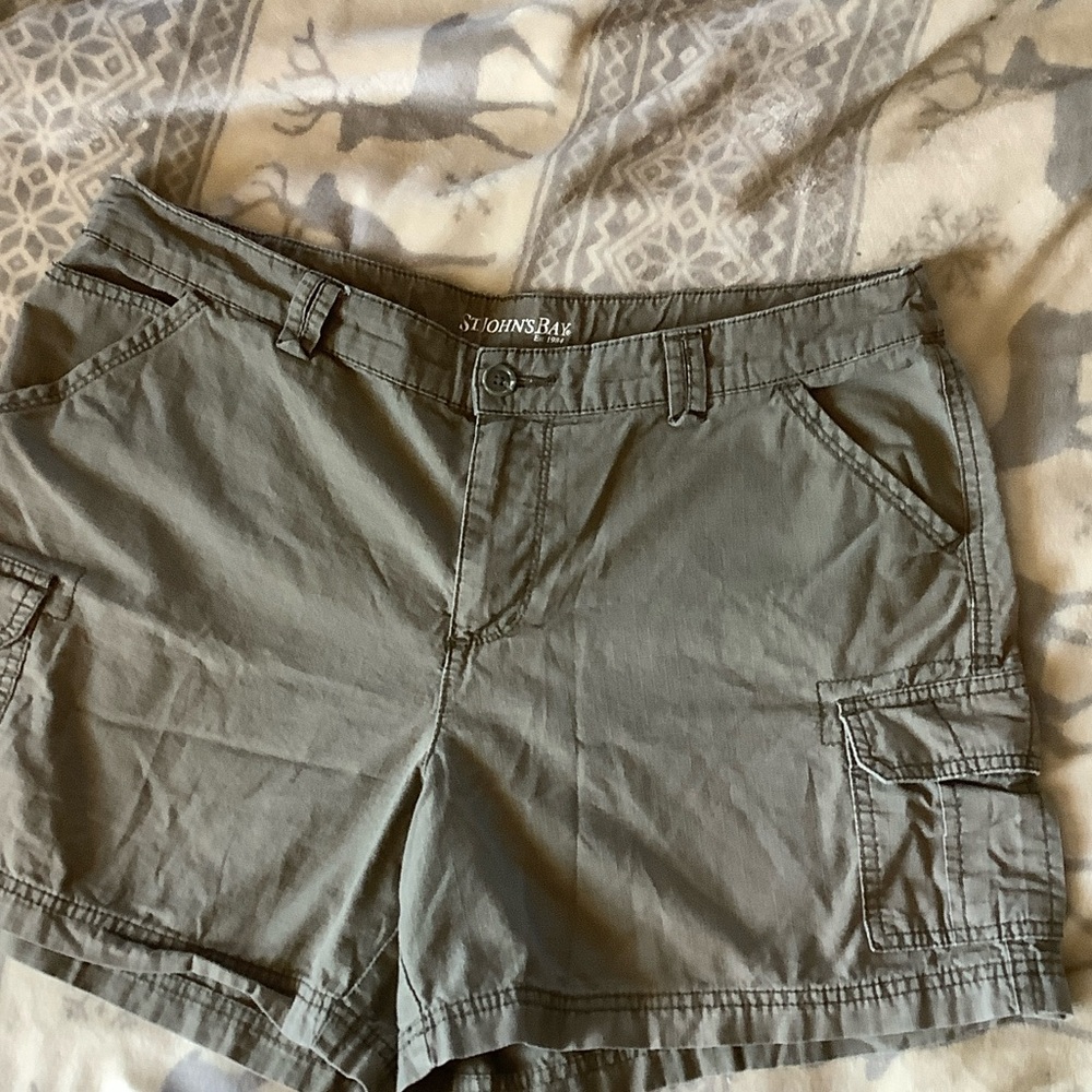 Cargo Shorts St. John's Bay Olive Green